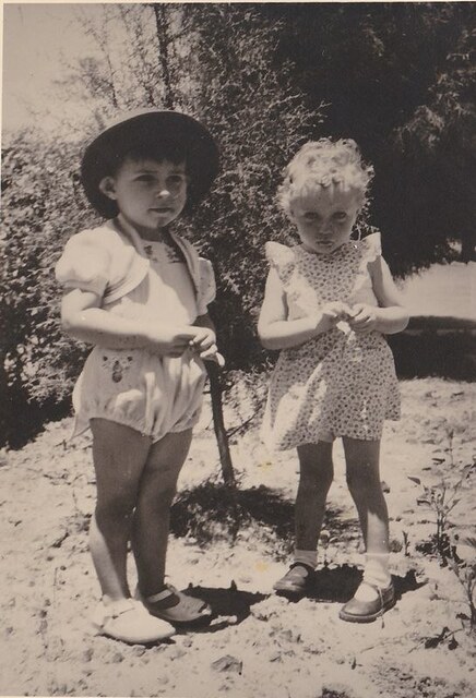 Première petite amie